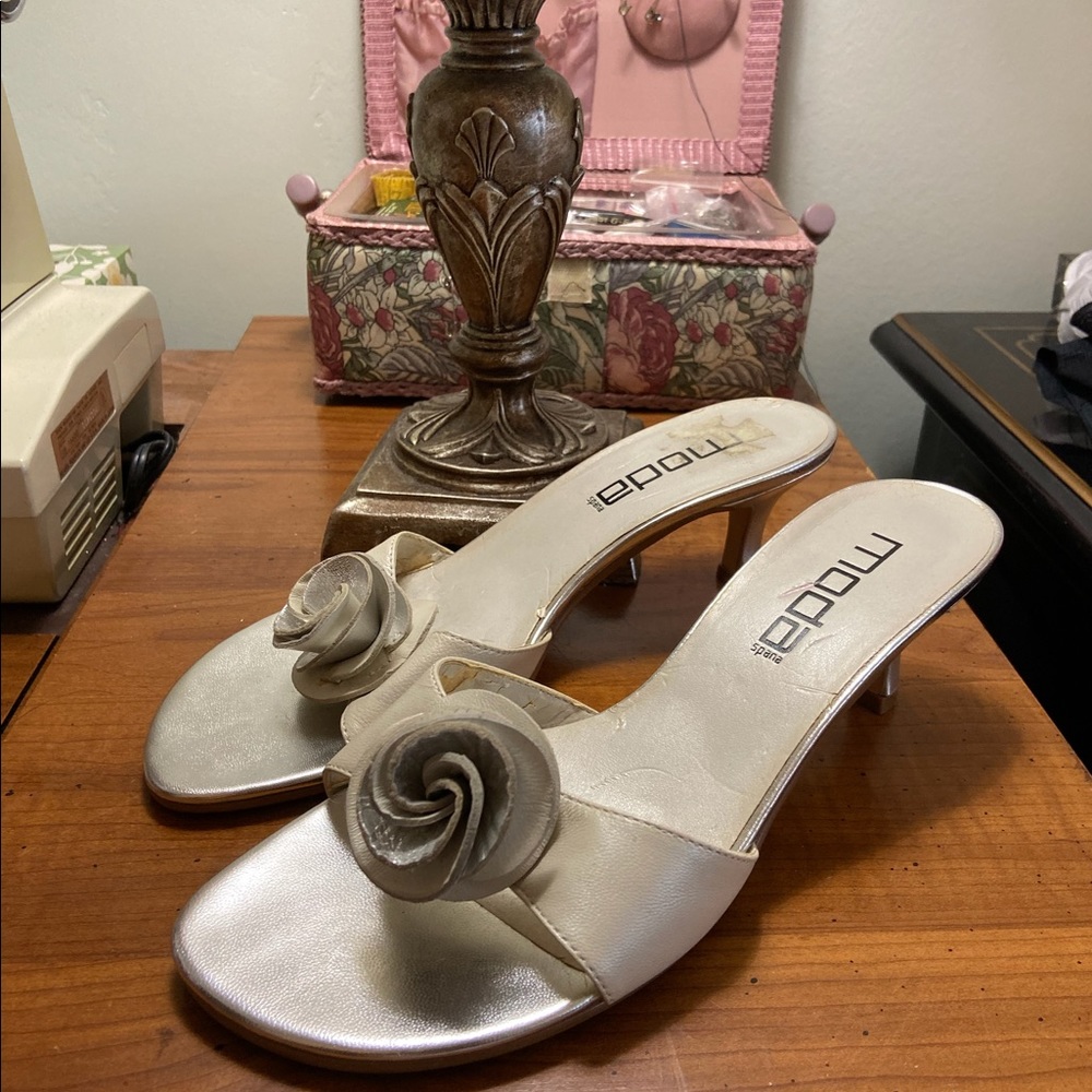 Cute trendy kitten heel